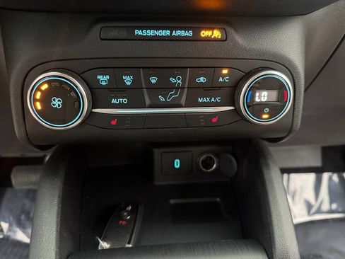 Used 2020 Ford Escape SE FWD image 20