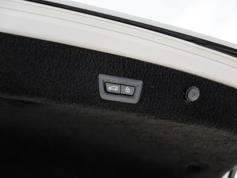 Used 2020 BMW 740i w/ Premium Package RWD image 68