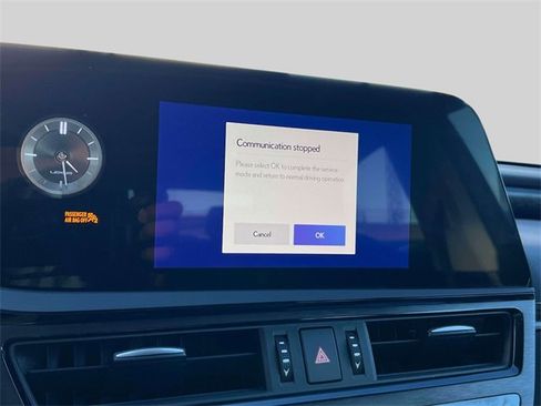 Certified 2023 Lexus ES 350 w/ Premium Package image 32