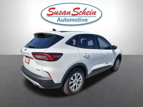 Used 2025 Ford Escape Active AWD/4WD image 23