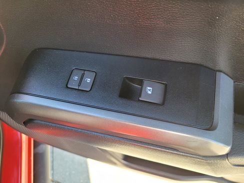 Used 2020 Toyota Tacoma TRD Sport w/ Technology Package image 8