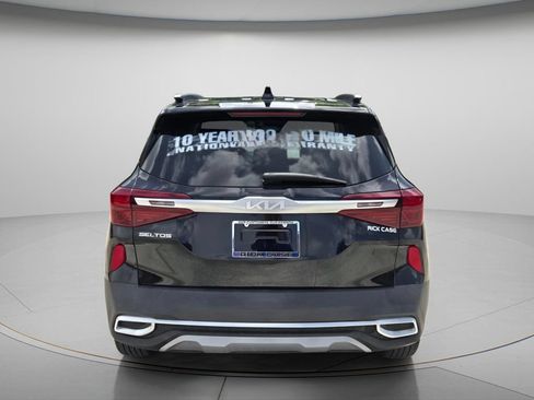 Used 2023 Kia Seltos S FWD image 5