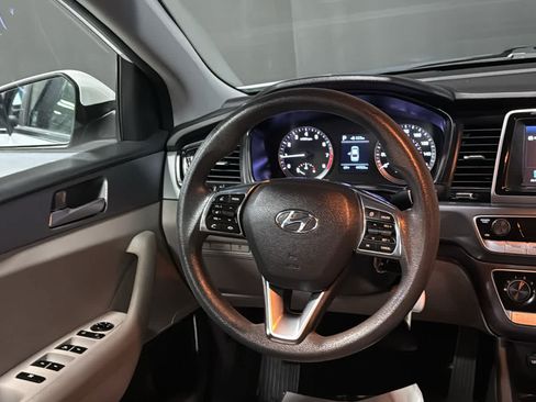Used 2018 Hyundai Sonata SE w/ Winter Weather Package FWD image 22