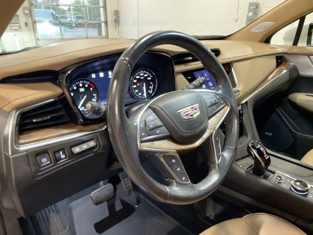 Used 2022 Cadillac XT5 Premium Luxury w/ Platinum Package AWD/4WD image 15