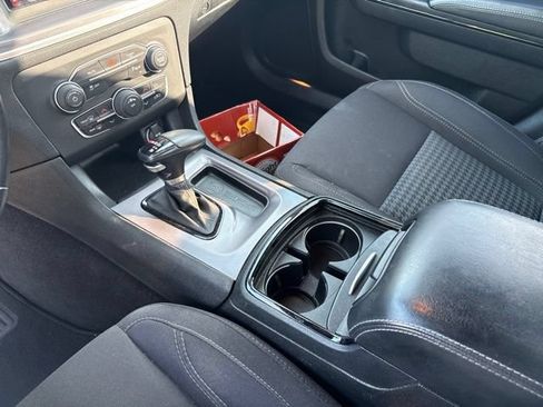 Used 2019 Dodge Charger SXT w/ Blacktop Package RWD image 13