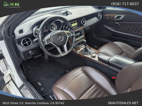 Used 2015 Mercedes-Benz SLK 250 image 17