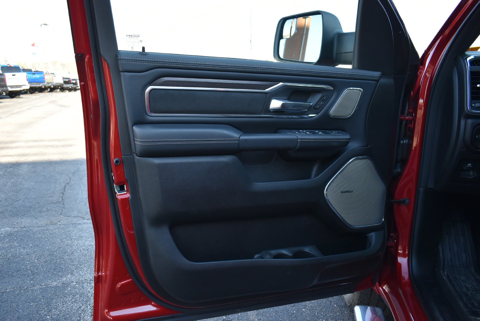 Used 2026 RAM 1500 Laramie AWD/4WD image 9