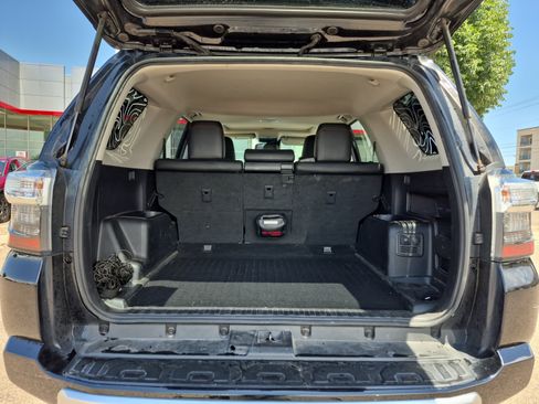 Used 2022 Toyota 4Runner TRD Off-Road Premium w/ Moonroof Package AWD/4WD image 21