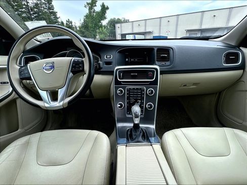 Used 2015 Volvo S60 T5 Premier FWD image 18