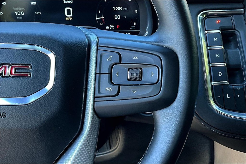 Used 2024 GMC Yukon XL SLE AWD/4WD image 14