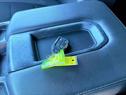 Used 2020 Chevrolet Silverado 1500 LT w/ All-Star Edition image 34