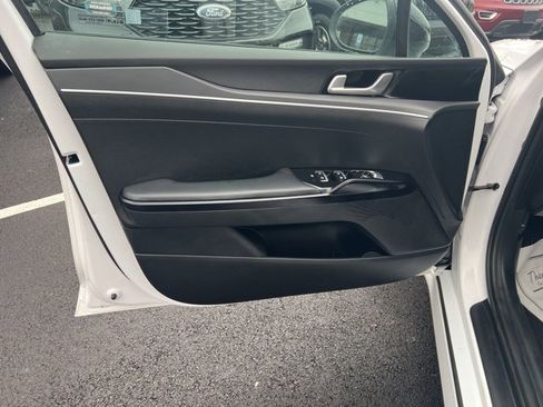 Used 2022 Kia K5 GT-Line image 4