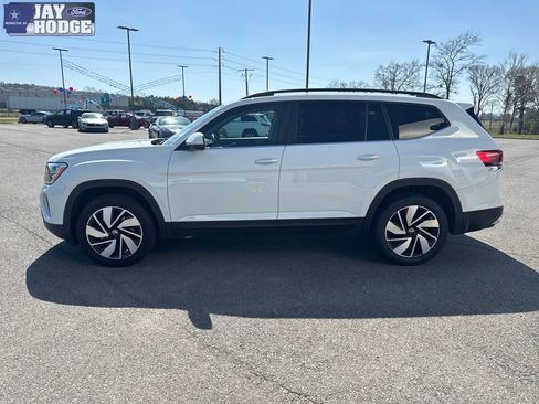 Used 2024 Volkswagen Atlas SE image 21