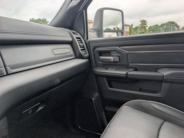 Used 2026 RAM 2500 Laramie AWD/4WD image 29