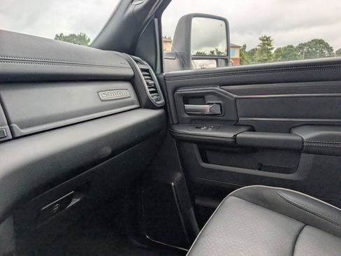 Used 2026 RAM 2500 Laramie AWD/4WD image 29
