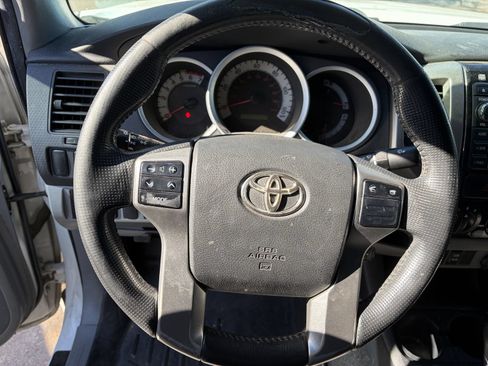 Used 2013 Toyota Tacoma PreRunner w/ SR5 Pkg RWD image 11