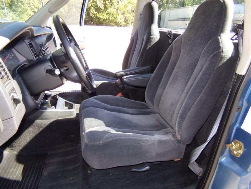 Used 2004 Dodge Dakota 4x4 Regular Cab w/ Tire & Handling Group image 20