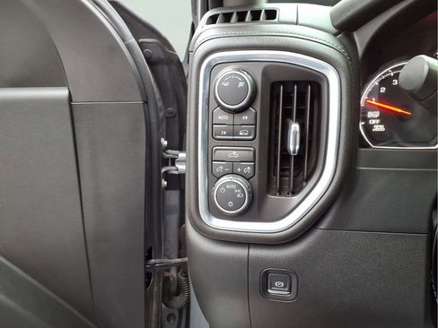 Used 2019 Chevrolet Silverado 1500 LT w/ All-Star Edition image 13