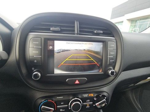 New 2025 Kia Soul LX image 14