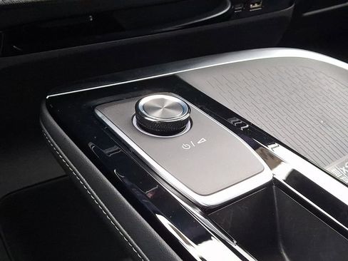 New 2026 Buick Enclave Sport Touring w/ Power Package image 16