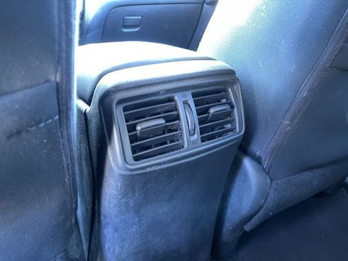 Used 2017 Nissan Rogue SV w/ SV Premium Package image 22