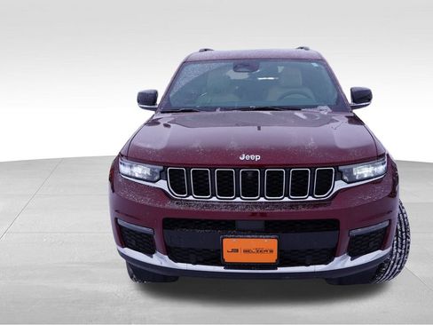 Certified 2024 Jeep Grand Cherokee L Limited w/ Luxury Tech Group II image 13