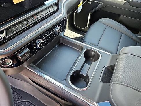 New 2026 GMC Sierra 2500 SLT w/ Texas SLT Premium Package image 21