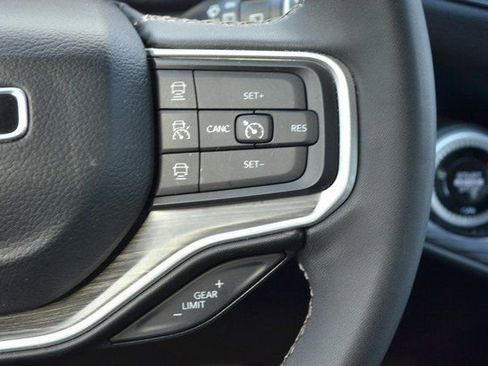 Used 2024 Jeep Wagoneer Series III image 20