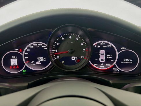 Certified 2023 Porsche Panamera Platinum Edition RWD image 15