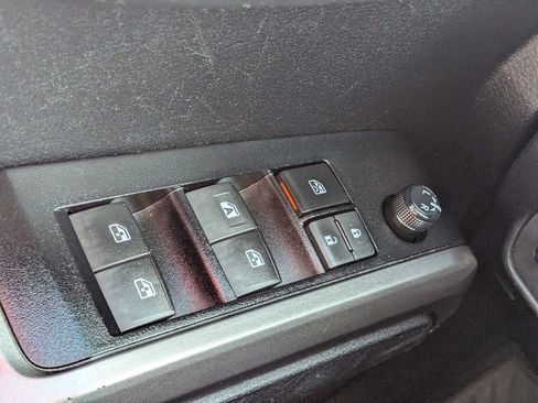 Used 2023 Toyota Tacoma SR5 RWD image 21