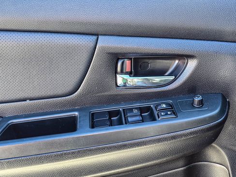 Used 2014 Subaru Crosstrek 2.0i Limited image 12