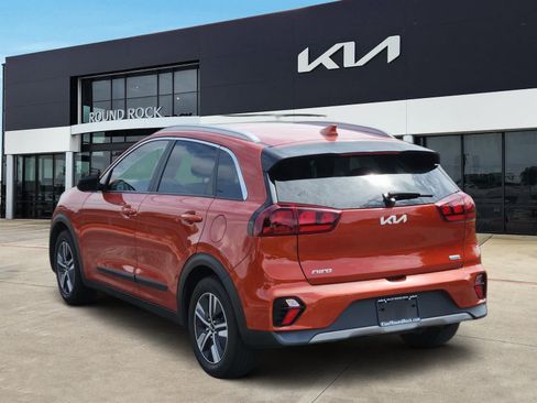 Used 2022 Kia Niro LXS FWD image 5