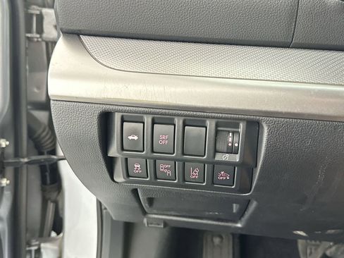 Used 2016 Subaru Legacy 2.5i Premium AWD/4WD image 18