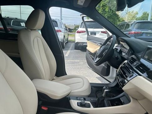 Used 2017 BMW X1 xDrive28i AWD/4WD image 32