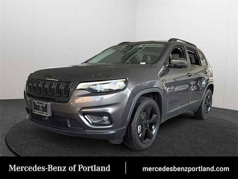 Used 2021 Jeep Cherokee Latitude Plus image 1