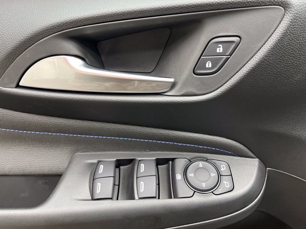 New 2026 Buick Envista Sport Touring w/ Convenience I Package FWD image 8