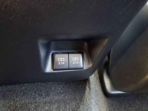 Used 2022 Toyota 4Runner SR5 AWD/4WD image 14