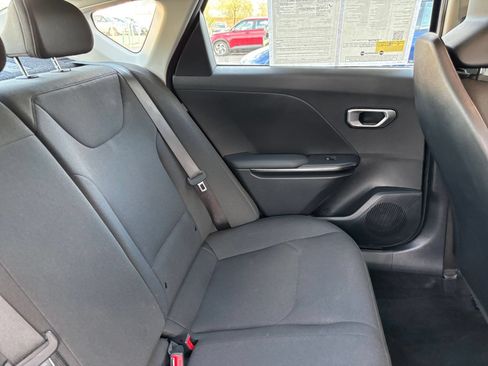 Used 2026 Kia K4 FWD image 36