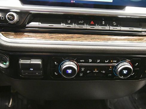 Used 2024 GMC Sierra 3500 SLE image 23