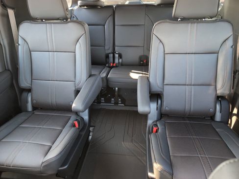 New 2026 Chevrolet Suburban High Country w/ LPO, Illumination Package image 25