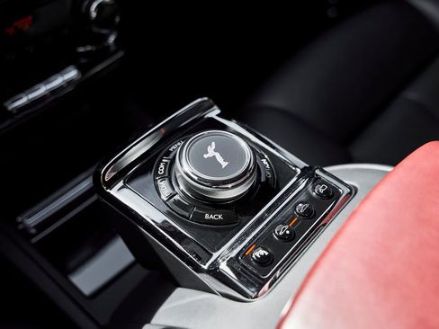 Used 2024 Rolls-Royce Phantom Sedan RWD image 83