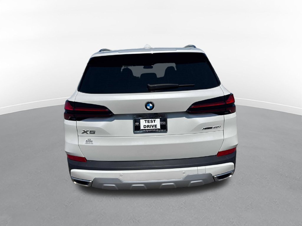 Used 2024 BMW X5 xDrive40i w/ Premium Package AWD/4WD image 7