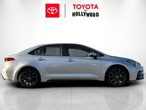 New 2026 Toyota Corolla SE image 3