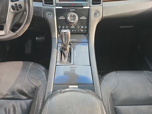 Used 2013 Ford Taurus Limited image 21