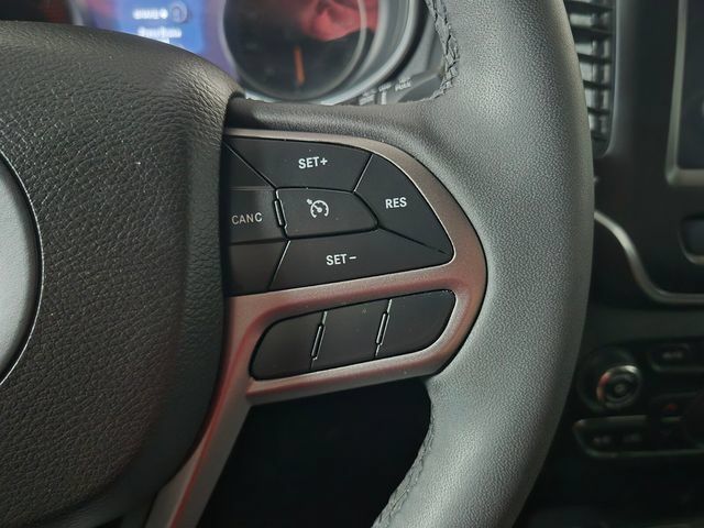 Used 2022 Jeep Cherokee Latitude Lux AWD/4WD image 20