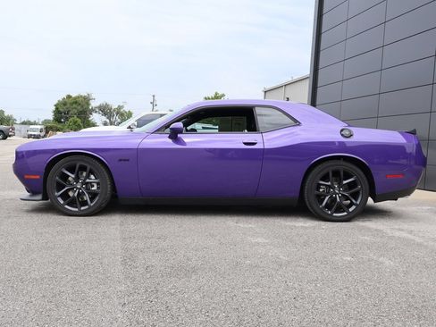 Used 2023 Dodge Challenger R/T w/ Blacktop Package RWD image 2
