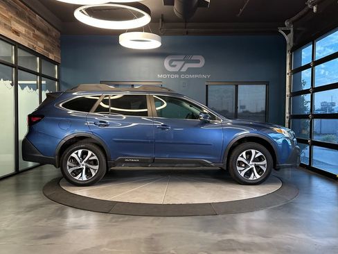 Used 2020 Subaru Outback Limited w/ Popular Package #2 AWD/4WD image 2