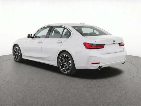 Used 2025 BMW 330i Sedan w/ Premium Package RWD image 33