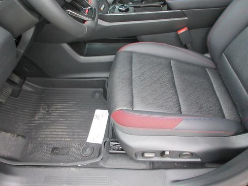 New 2026 Chevrolet Equinox RS w/ Convenience Package III FWD image 22