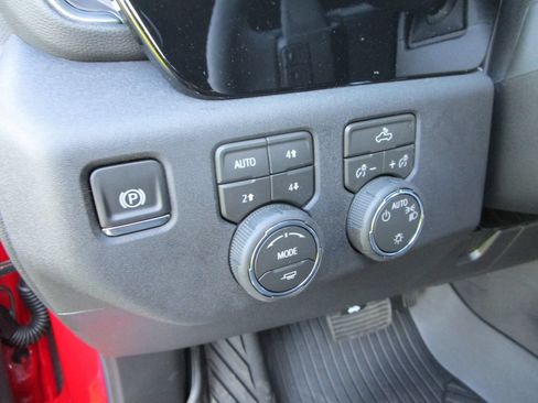 New 2026 Chevrolet Silverado 1500 LT AWD/4WD image 32